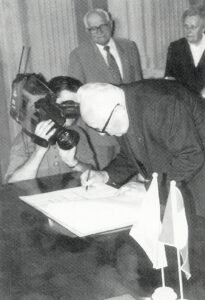 La firma di don Michele